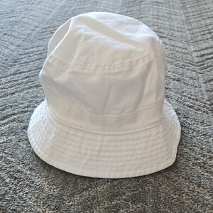 White Cotton Bucket Hat - Lightweight Sun Protection